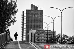 alessandrobacchetti-walking-down-the-street