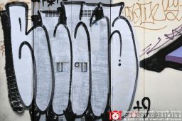 ugoravasio-graffiti1