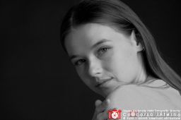 IVANAPRATESI-COMPLICITA