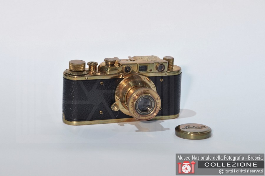 LEICA COPIA