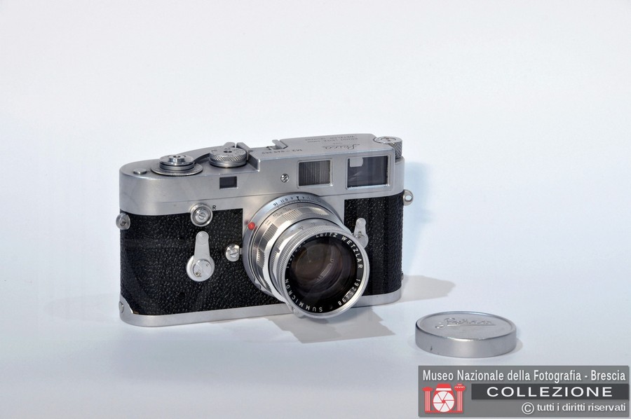 LEICA M2