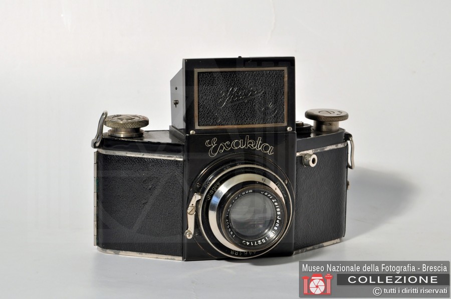 EXAKTA B (Type 2.2)