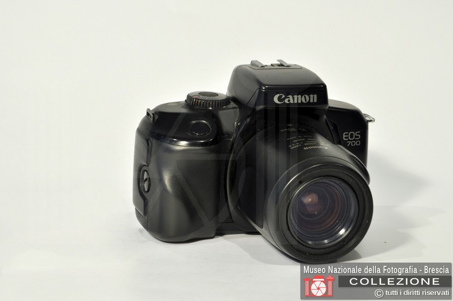 EOS 700