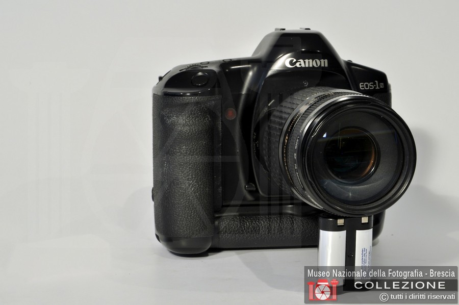 EOS 1
