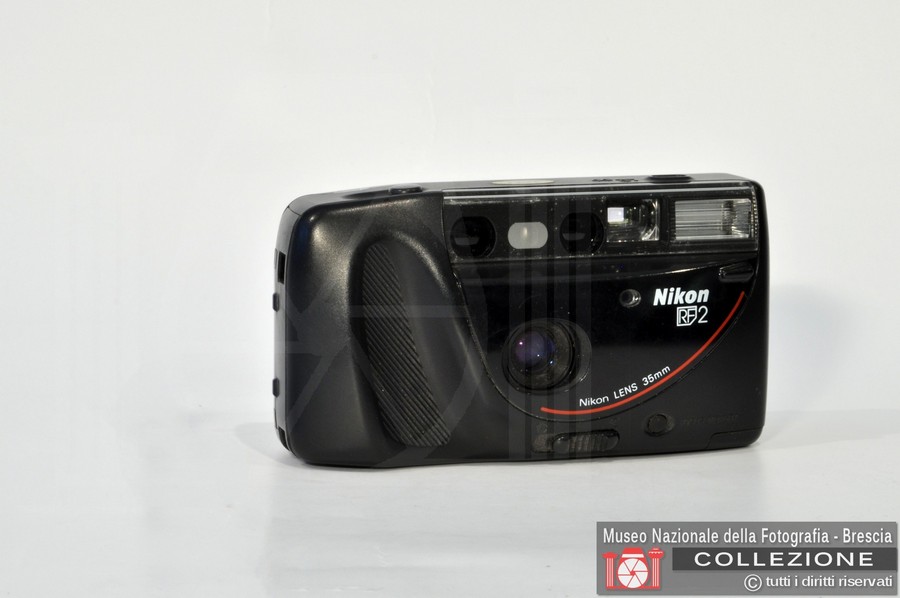 NIKON RF2