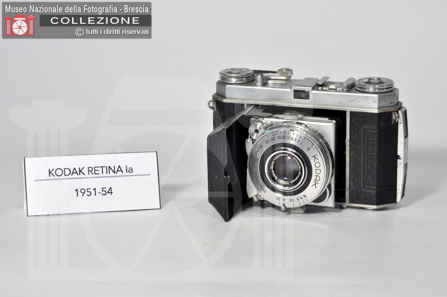 RETINA I a