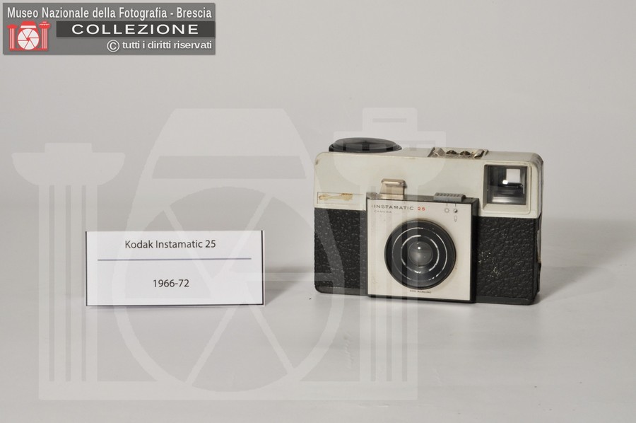INSTAMATIC 25