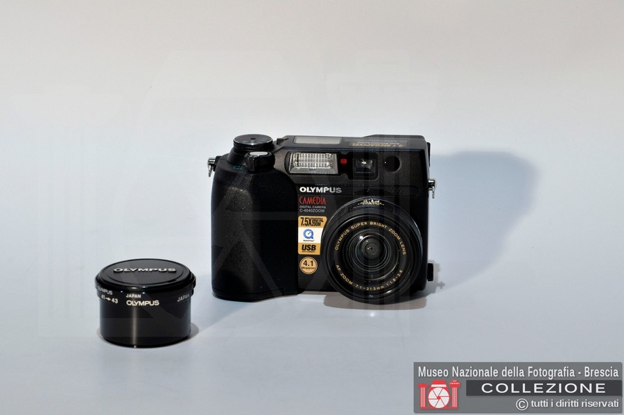 CAMEDIA C-4040 ZOOM