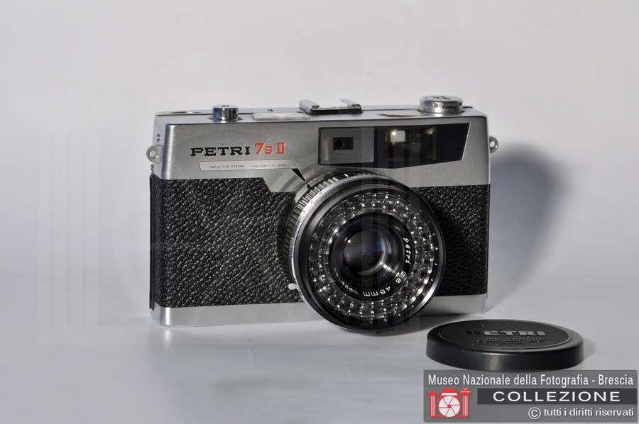 PETRI 7s II