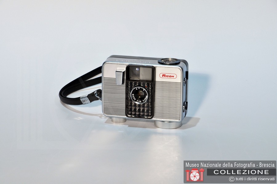 RICOH AUTO HALF