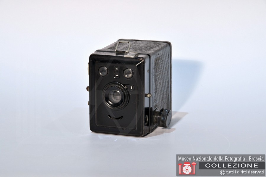BOX CAMERA