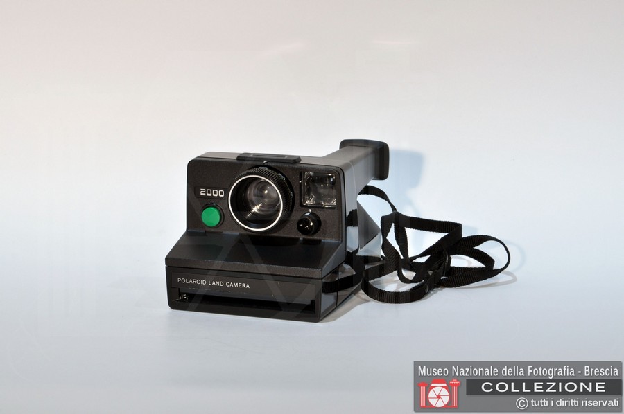 POLAROID LAND CAMERA 2000