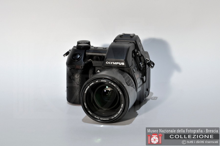 CAMEDIA E10