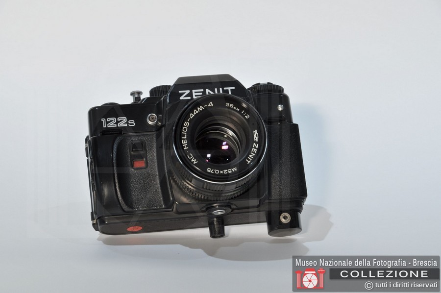 ZENIT 122 s