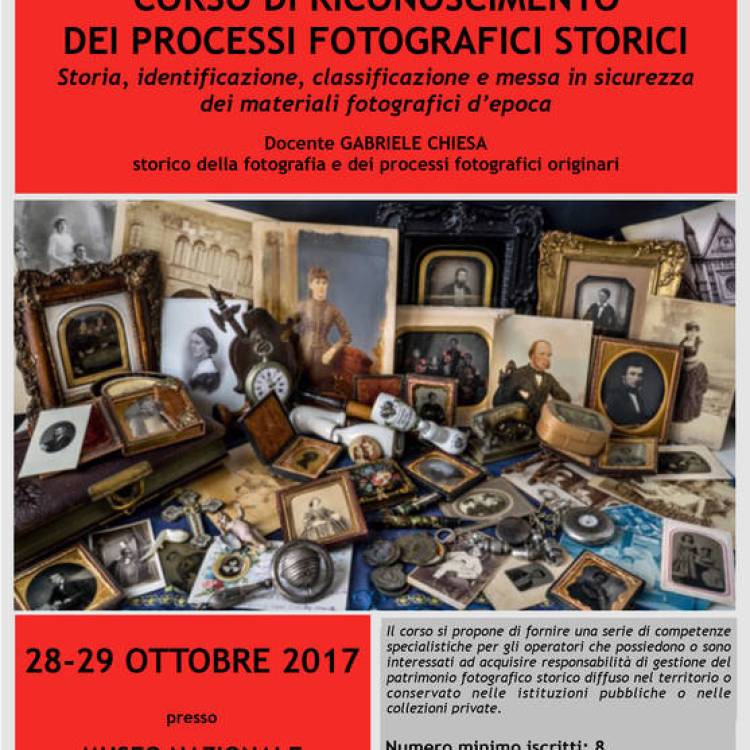 Corso di riconoscimento dei processi fotografici storici 